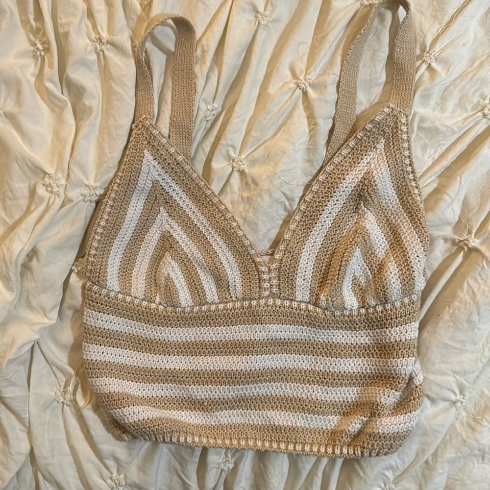 Knit women’s crop top